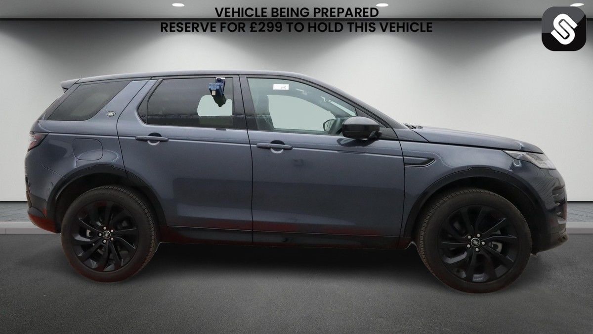 Land Rover Discovery Sport Image 5
