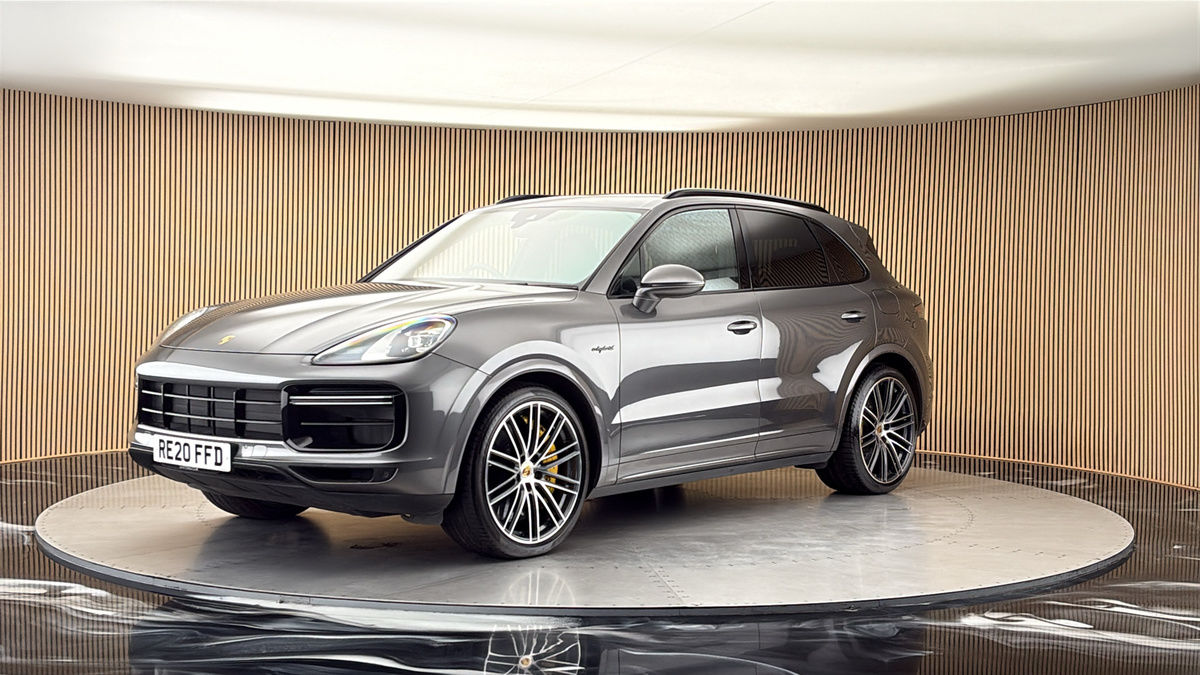 Porsche Cayenne Image 20