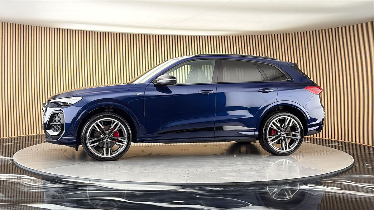 More views of Audi Q5
