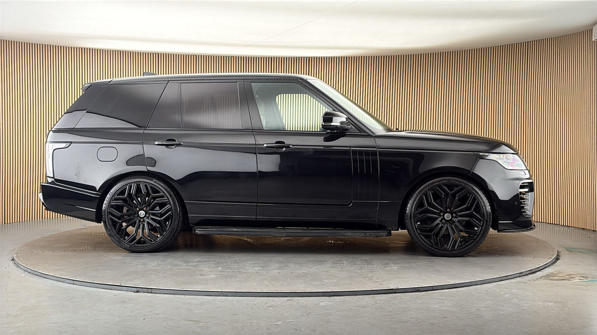 More views of Land Rover Range Rover
