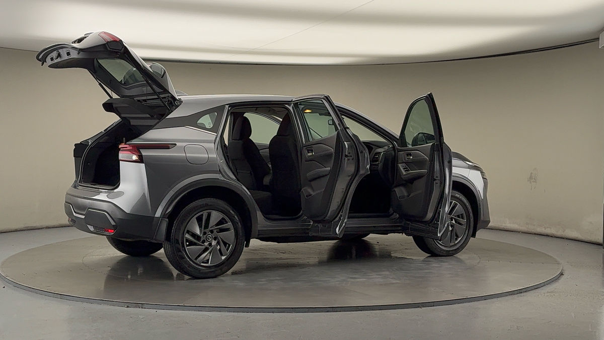 More views of Nissan Qashqai