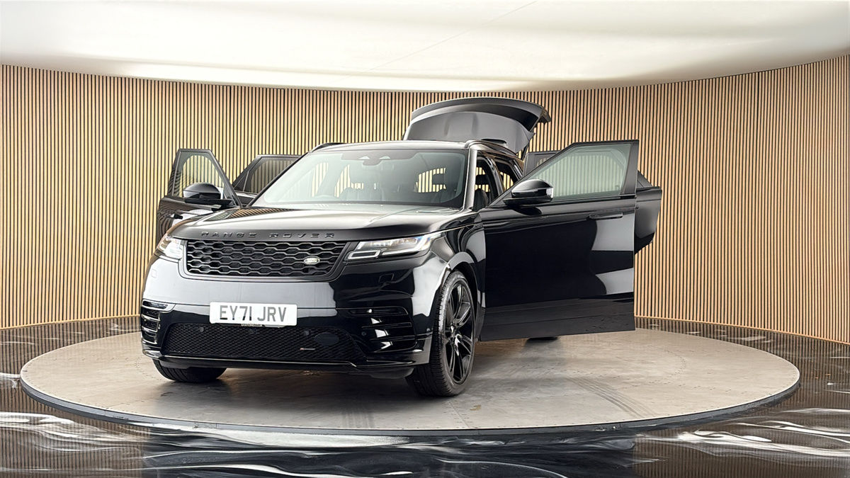 More views of Land Rover Range Rover Velar