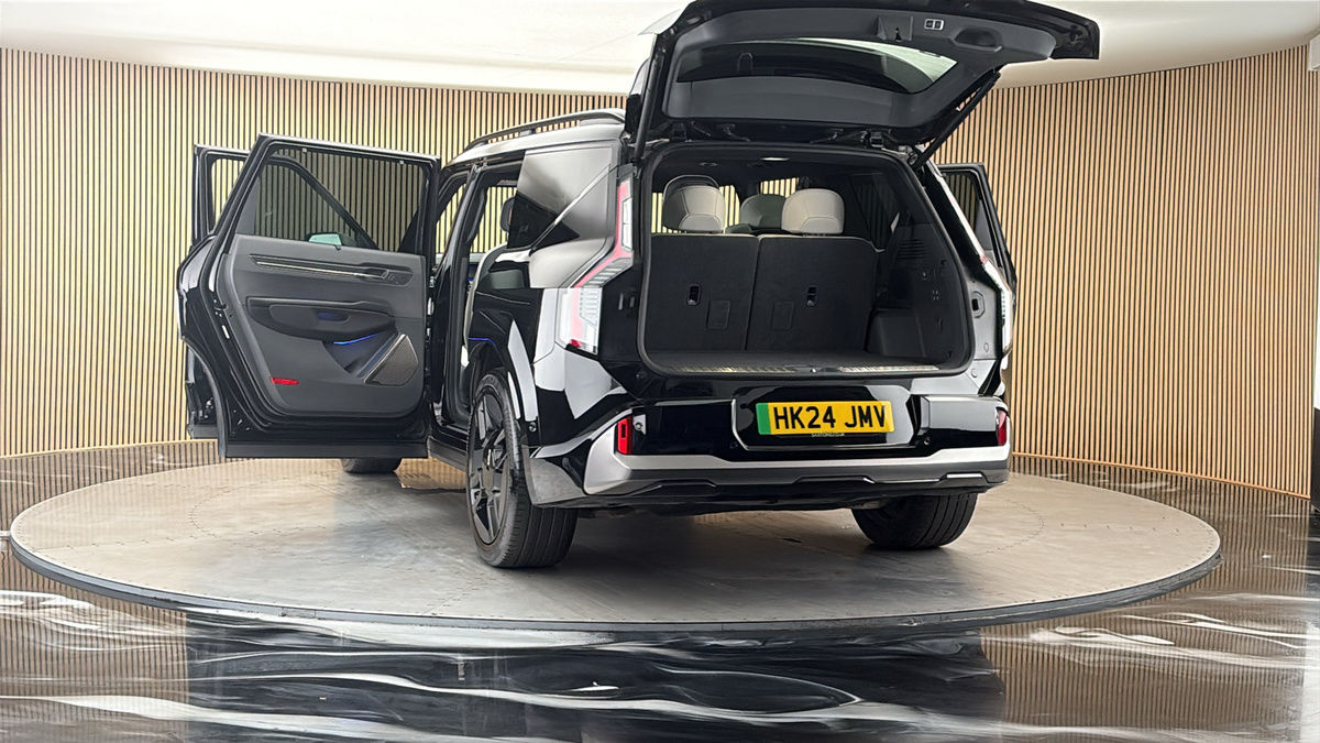More views of Kia EV9