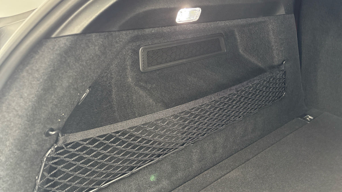 Porsche Cayenne Image 40