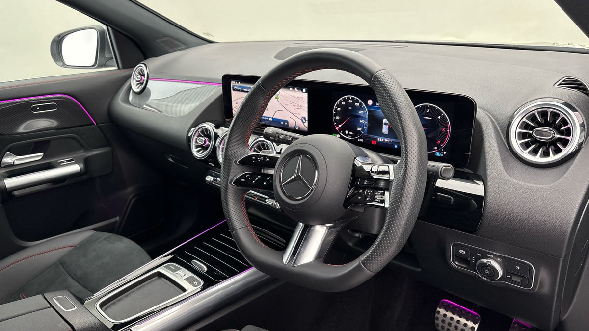 Mercedes-Benz GLA Image 5