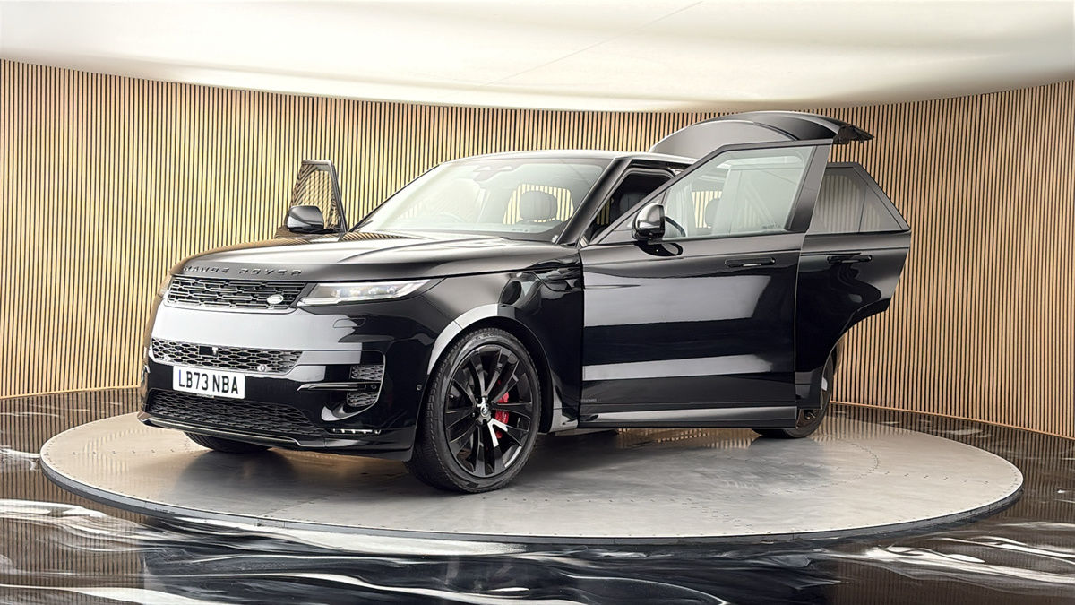 More views of Land Rover Range Rover Sport