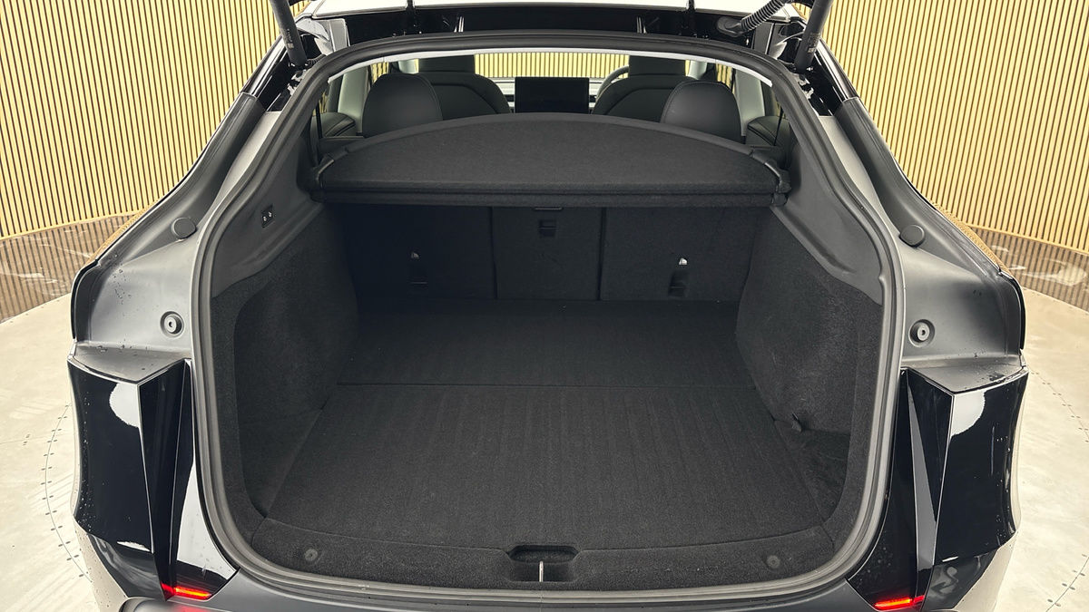Tesla Model Y Image 11
