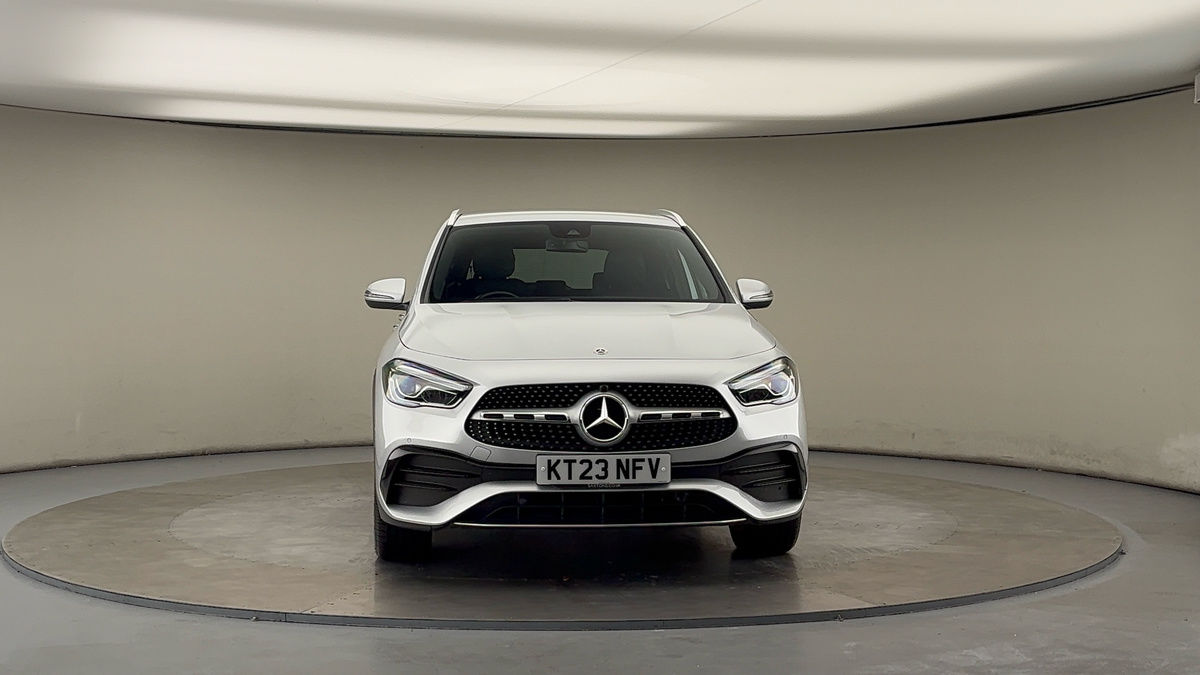 More views of Mercedes-Benz GLA