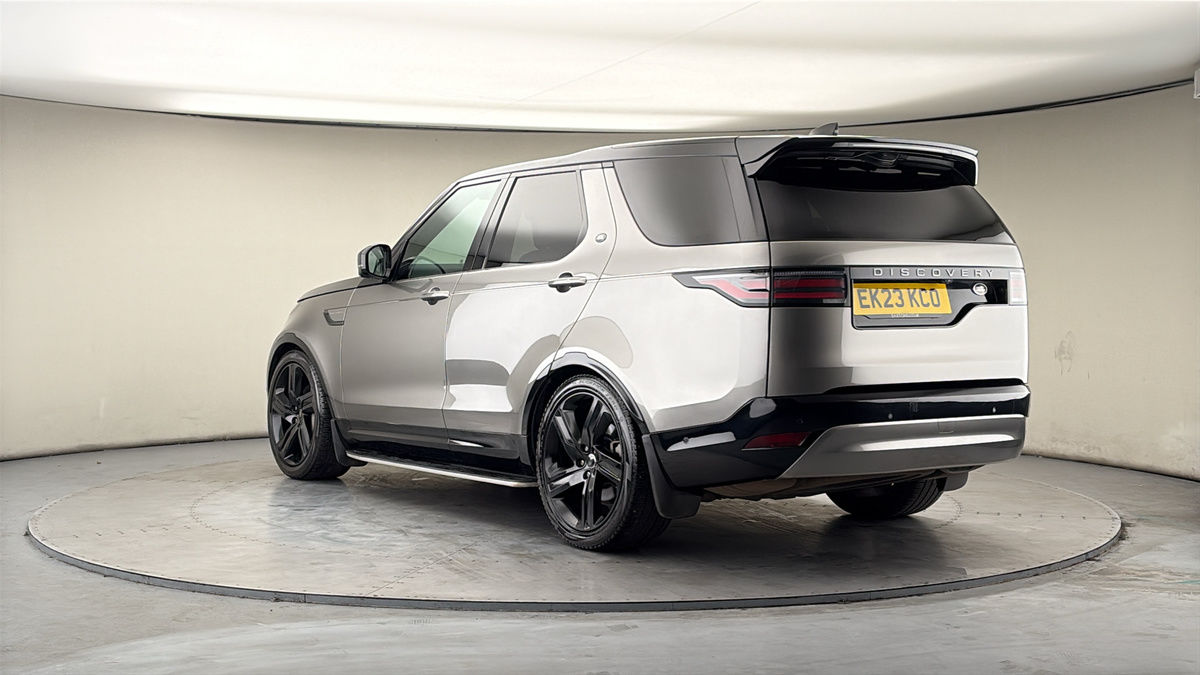 Land Rover Discovery Image 2