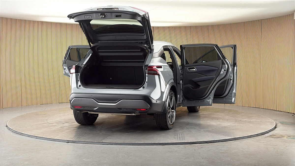 More views of Nissan Qashqai