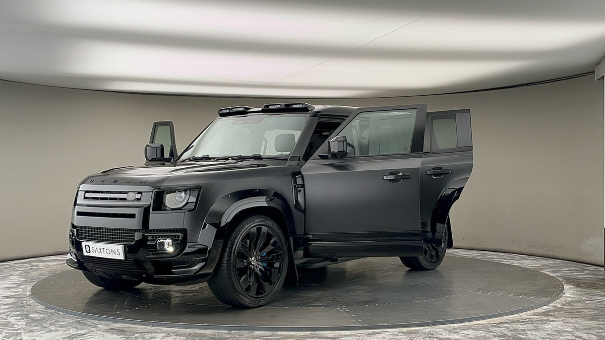 More views of Land Rover Defender 110