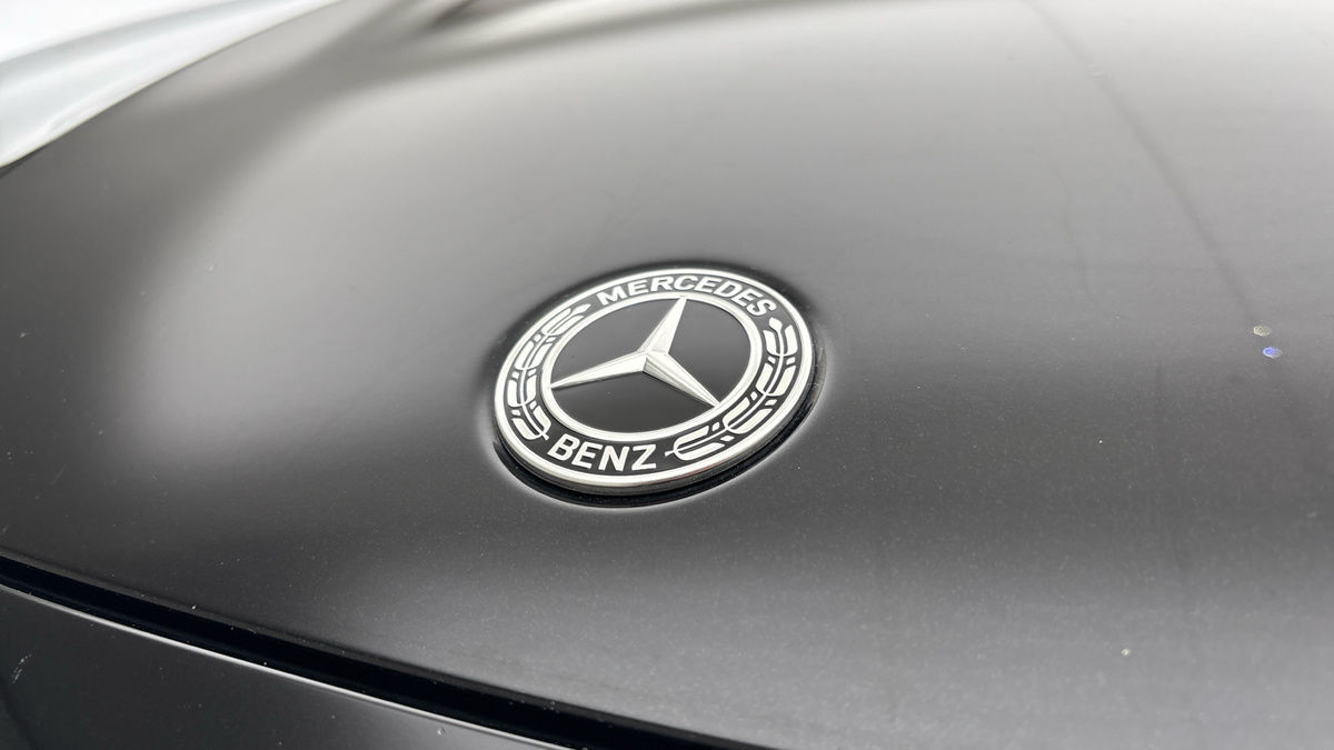 Mercedes-Benz GLB Image 24