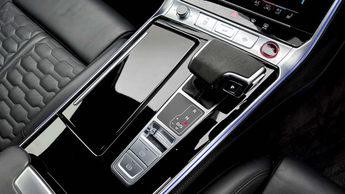 Audi RS6 Avant Image 6