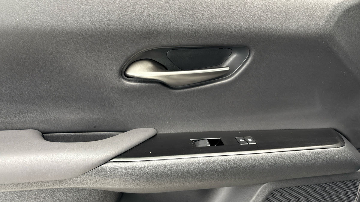 Lexus UX Image 19