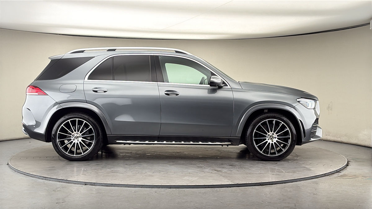 Mercedes-Benz GLE Image 16