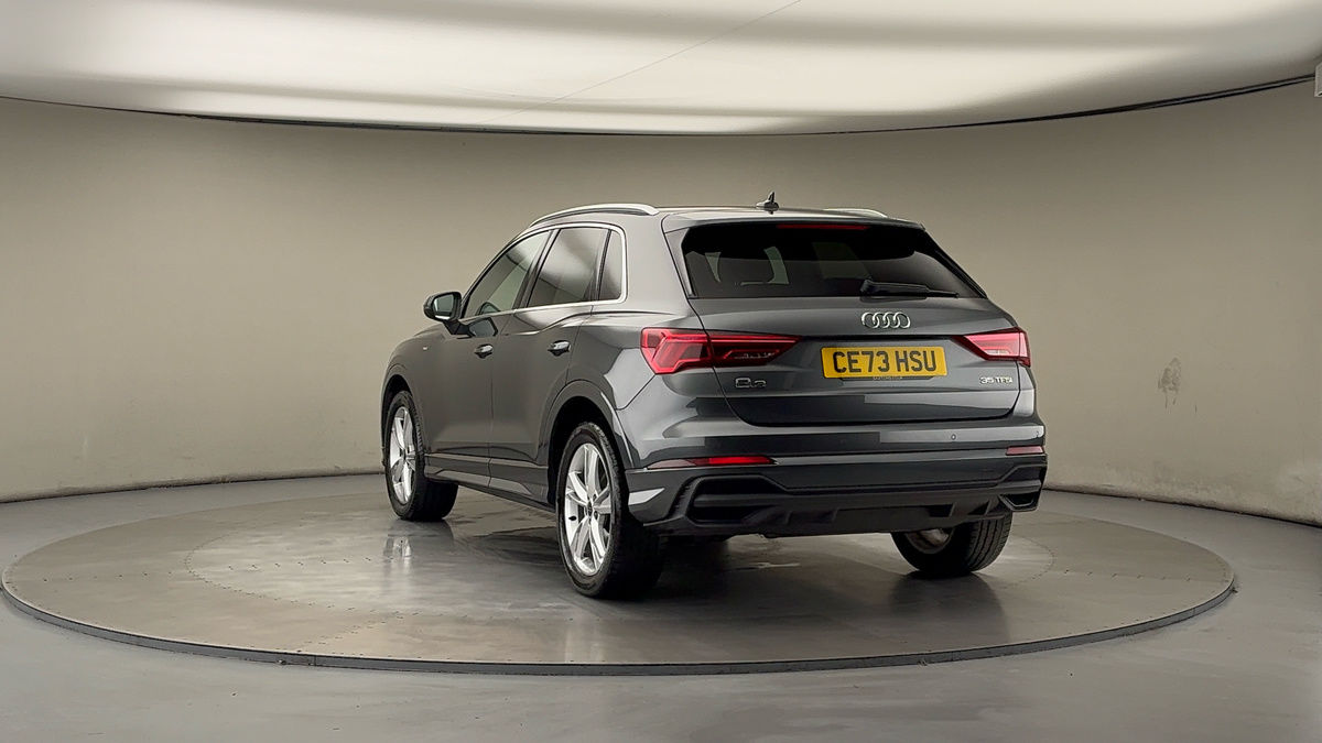 More views of Audi Q3