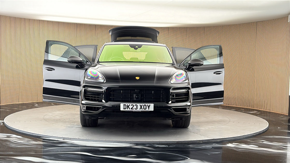 More views of Porsche Cayenne