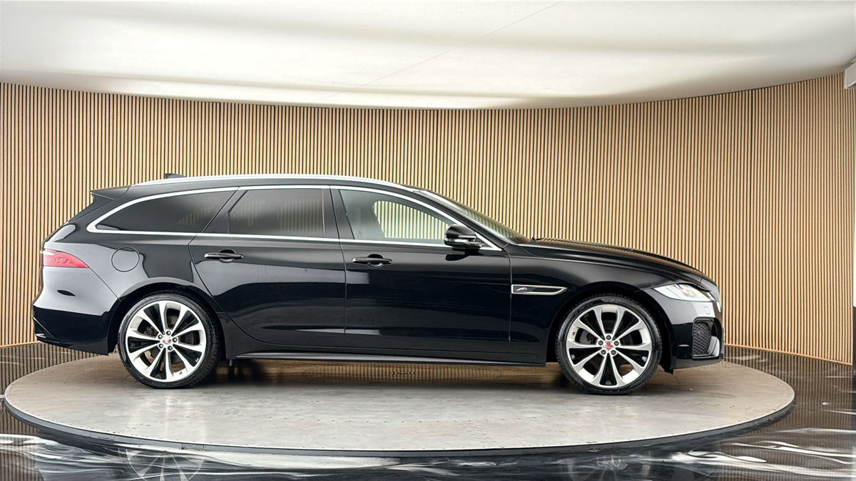 More views of Jaguar XF