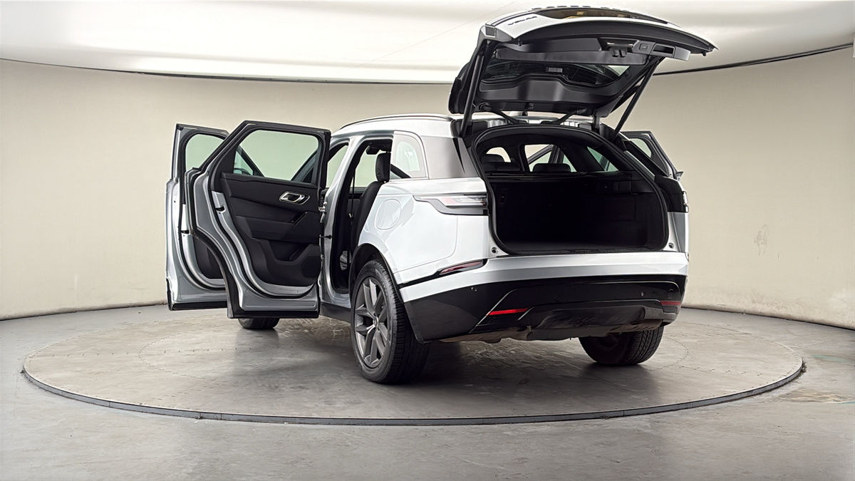 More views of Land Rover Range Rover Velar