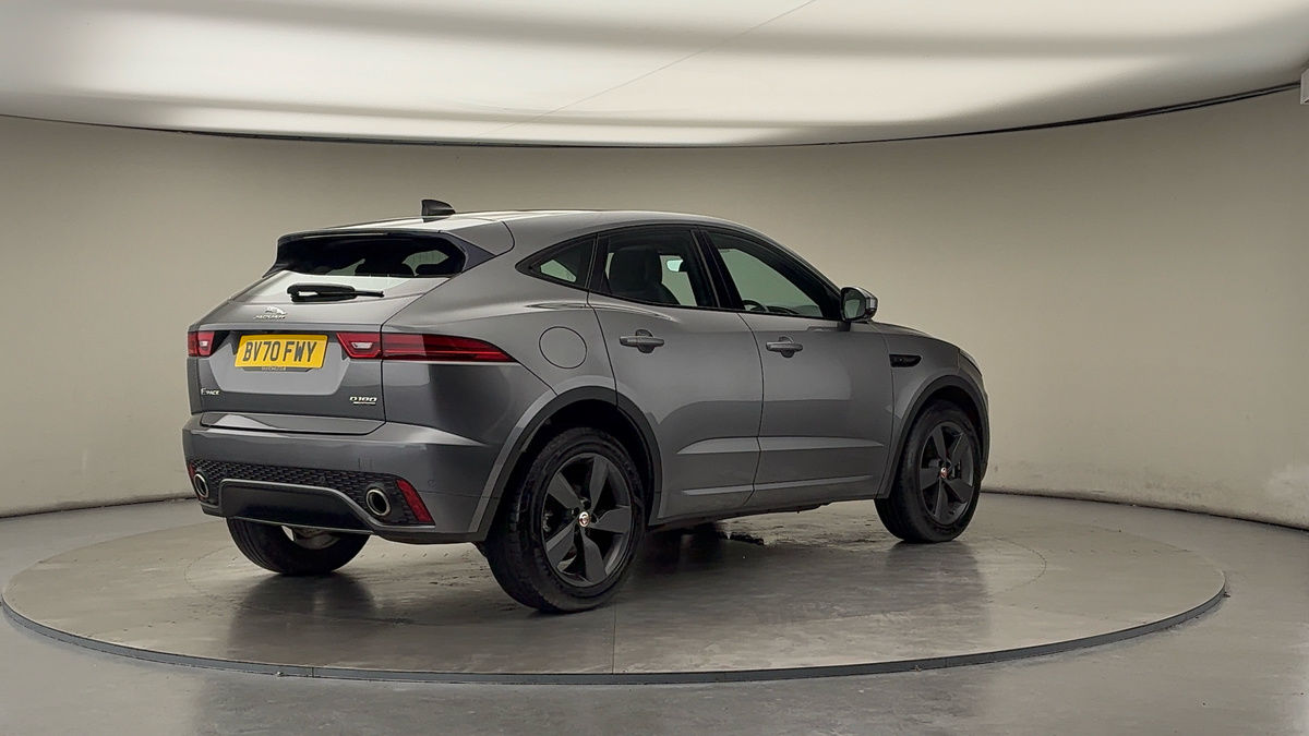 Jaguar E-PACE Image 21
