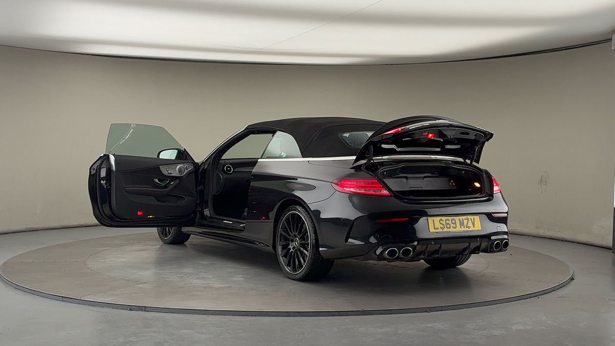 Mercedes-Benz C Class Image 23