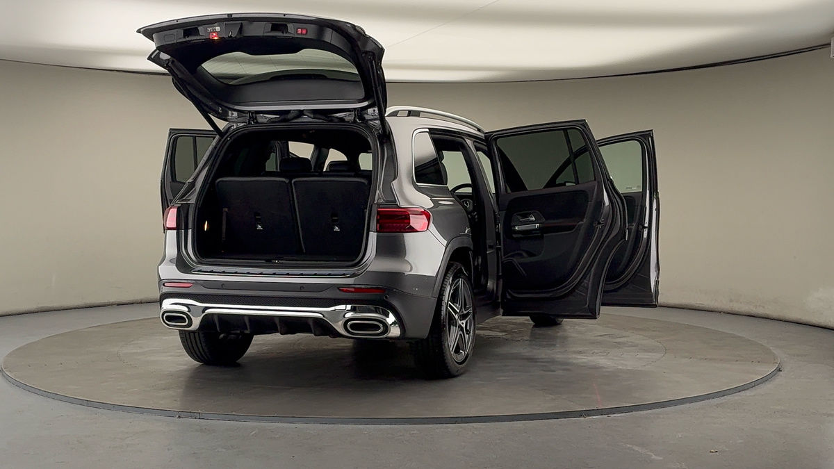 More views of Mercedes-Benz GLB