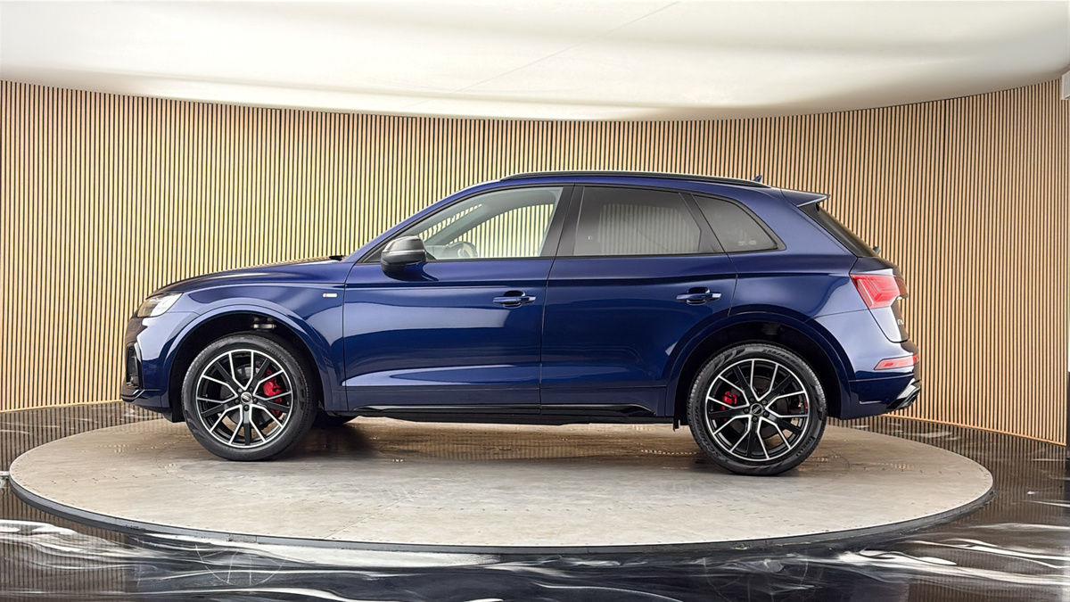 More views of Audi Q5