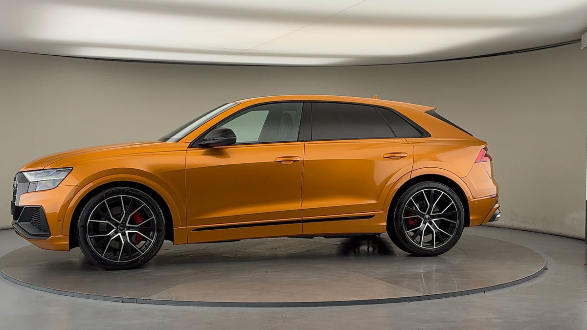 More views of Audi SQ8