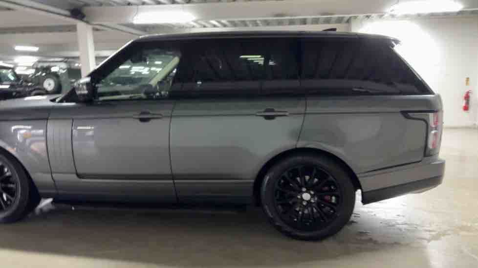 More views of Land Rover Range Rover