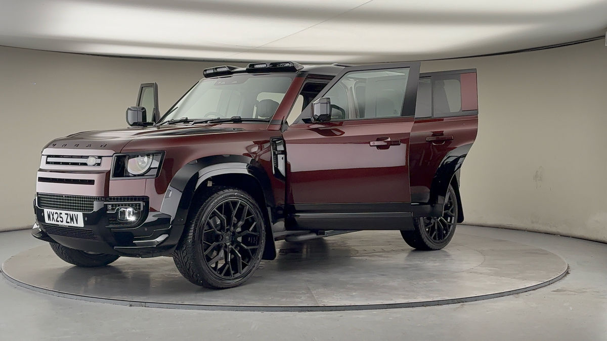 More views of Land Rover Defender 110