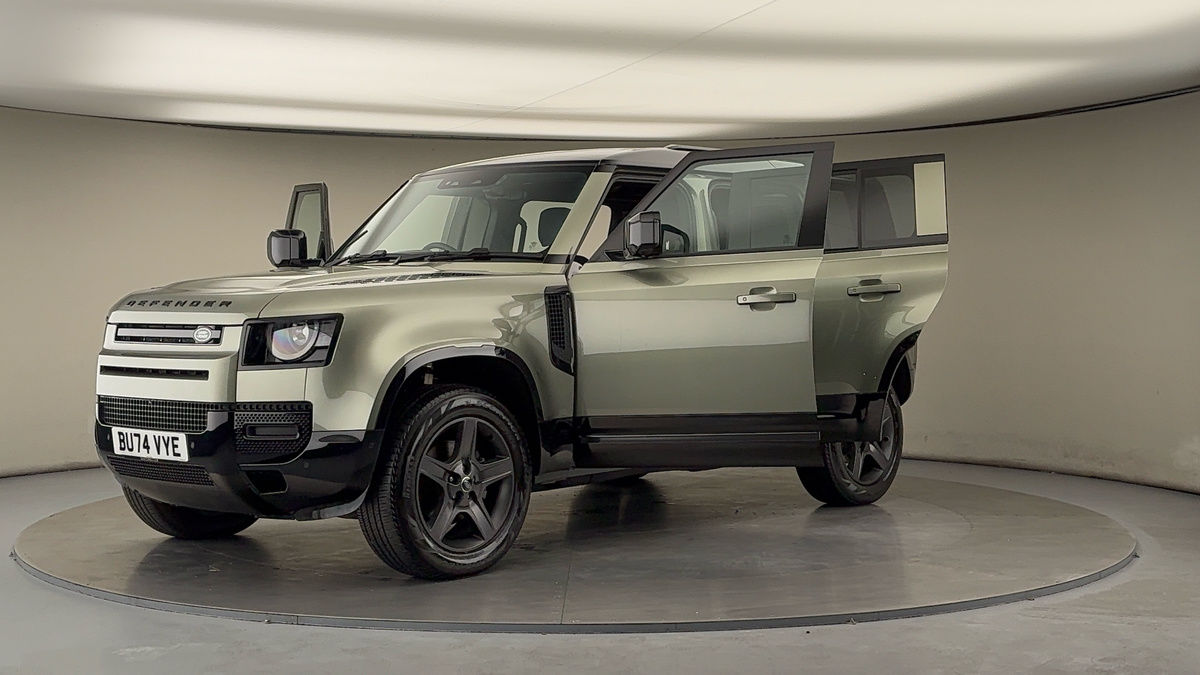 More views of Land Rover Defender 110