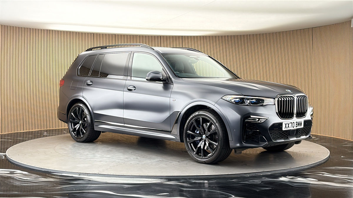 More views of BMW X7