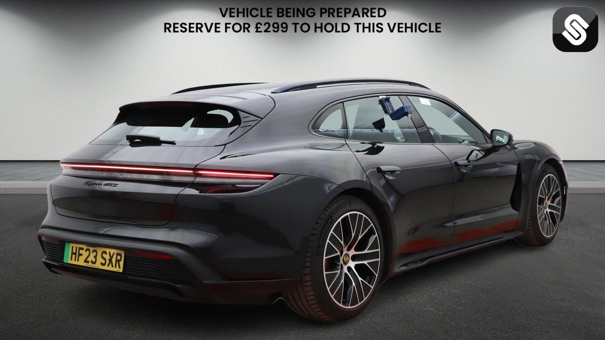 Porsche Taycan Image 4
