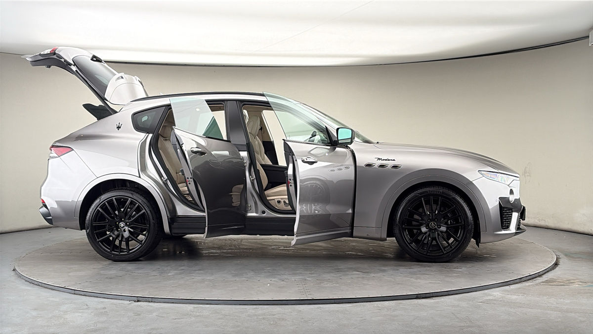 More views of Maserati Levante