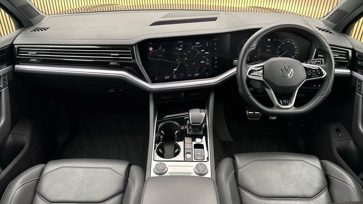 Volkswagen Touareg Image 12