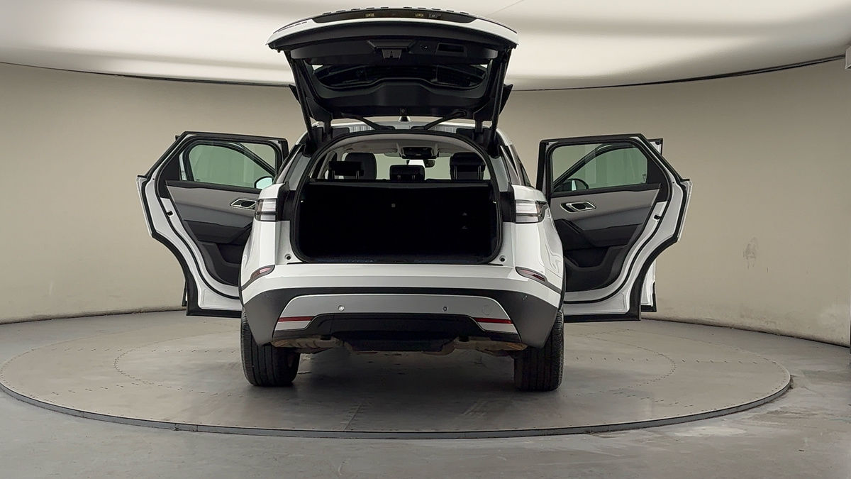 More views of Land Rover Range Rover Velar