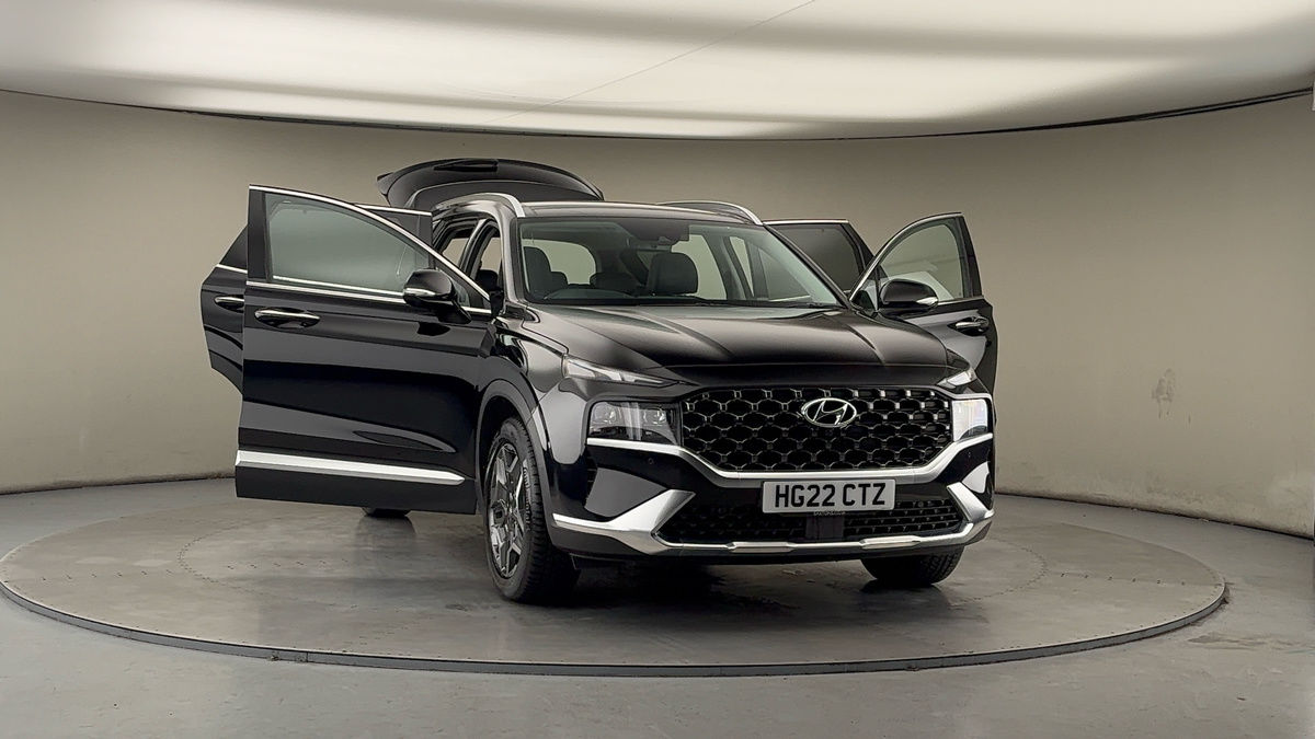 More views of Hyundai Santa Fe