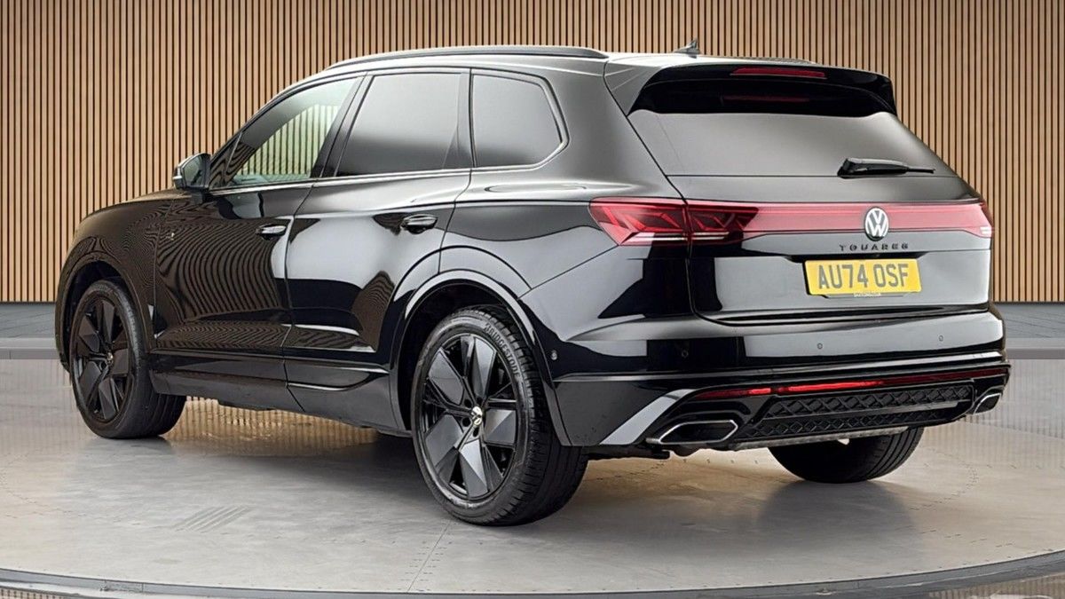 Volkswagen Touareg Image 2