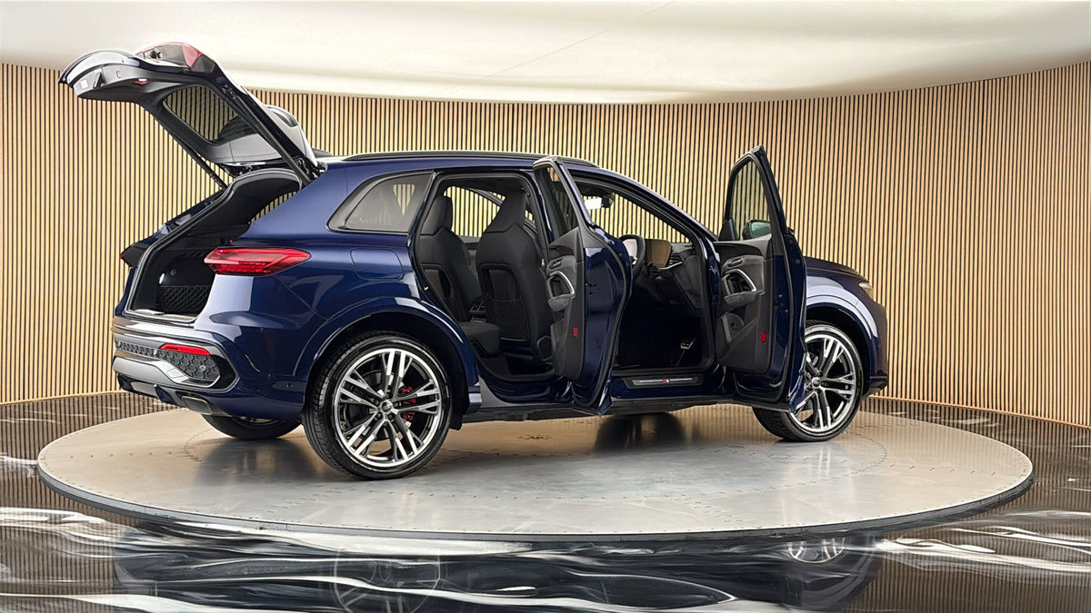 More views of Audi Q5