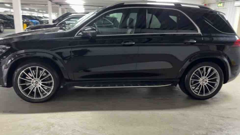 More views of Mercedes-Benz GLE