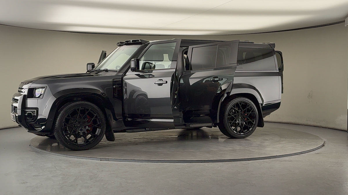 More views of Land Rover Defender 130