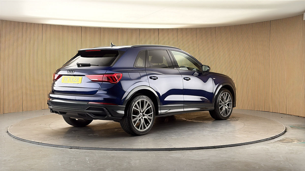 Audi Q3 Image 21