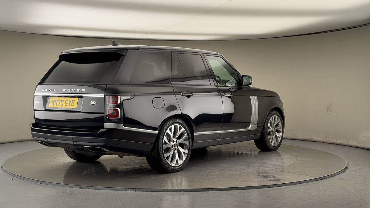 More views of Land Rover Range Rover