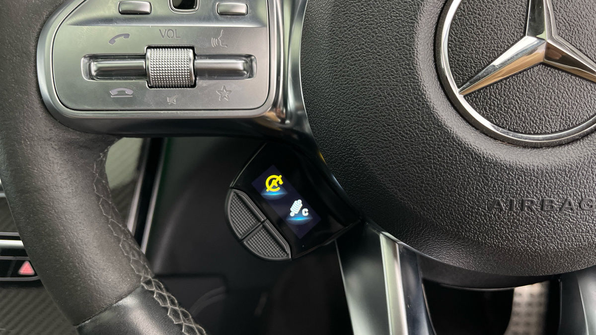 Mercedes-Benz GLC Image 25