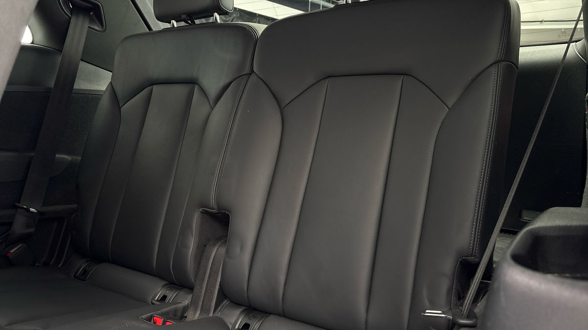 Audi Q7 Image 25