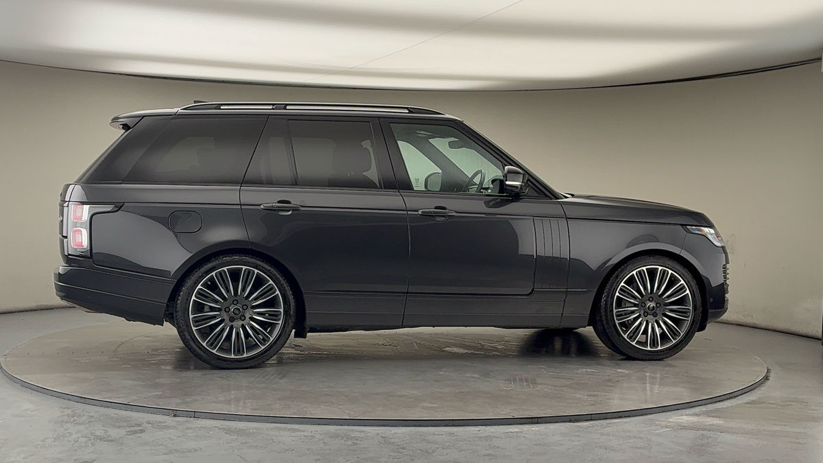 More views of Land Rover Range Rover