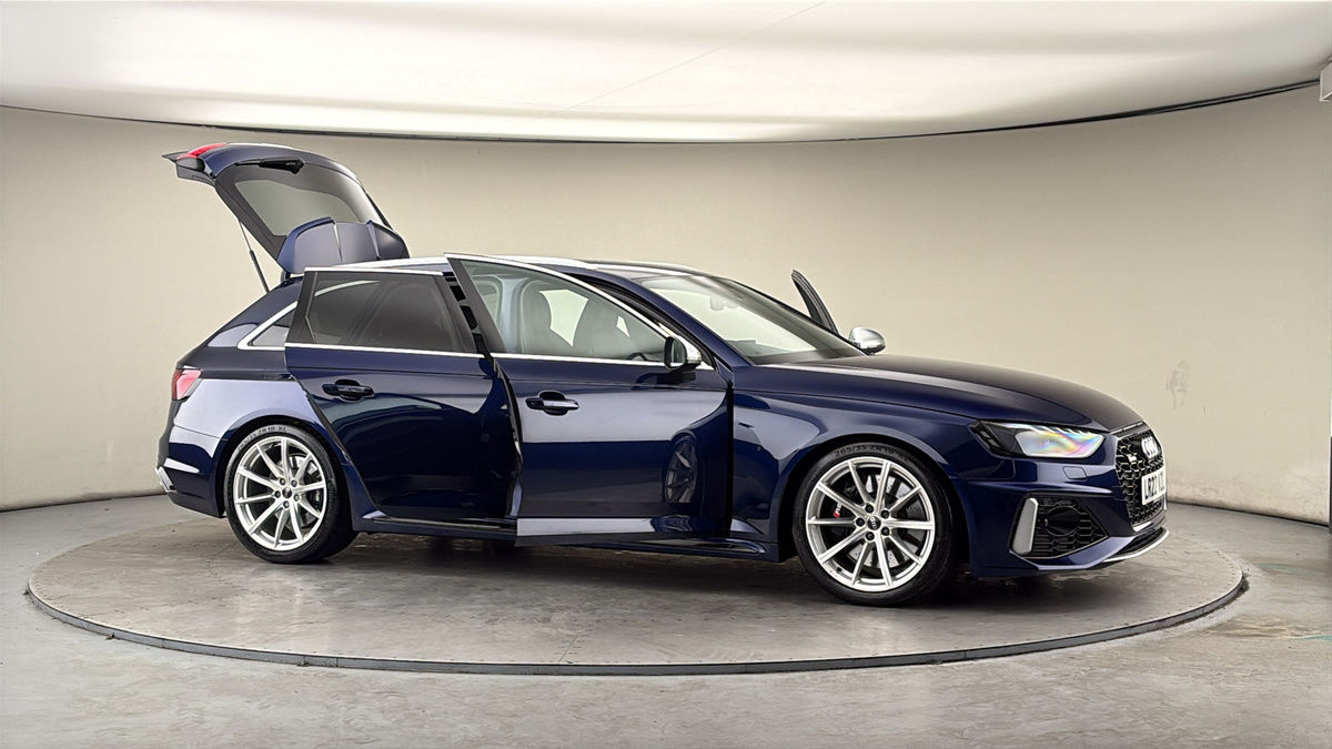 More views of Audi RS4 Avant