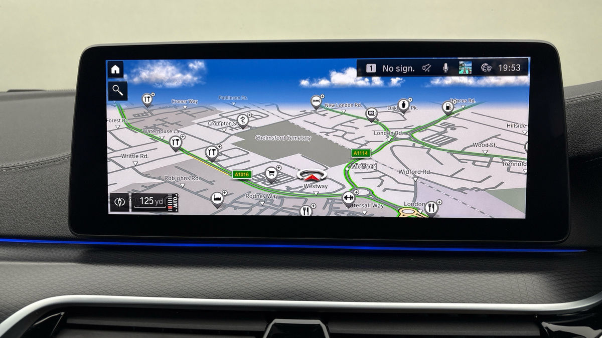 BMW 5 Series Image 17