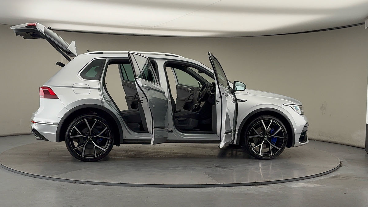 More views of Volkswagen Tiguan