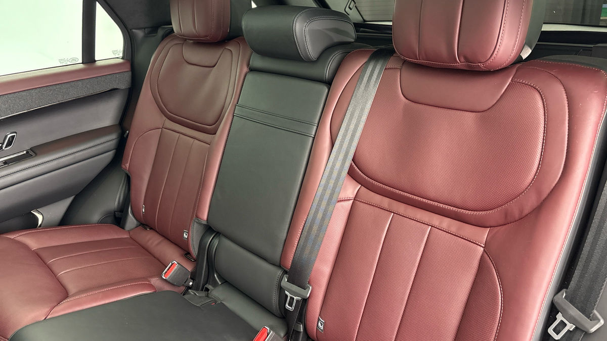 Land Rover Range Rover Sport Image 8